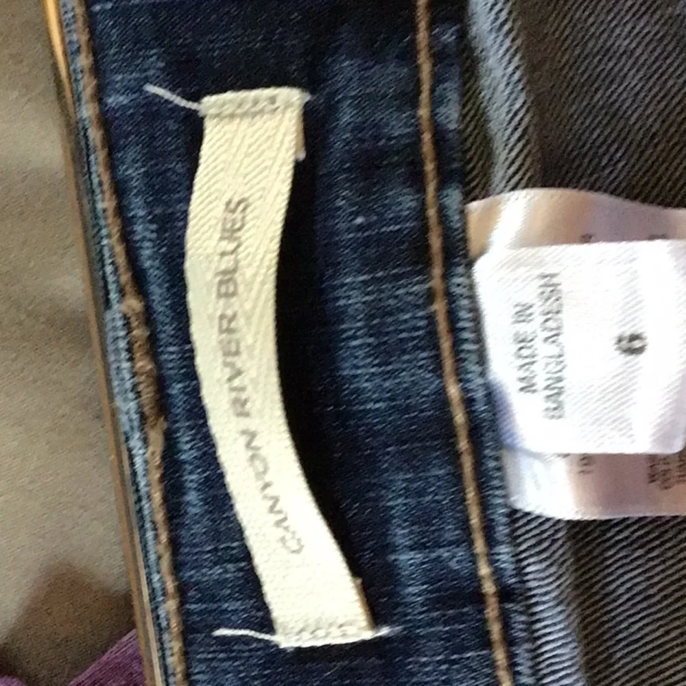 Shorts - Picture 3 of 3